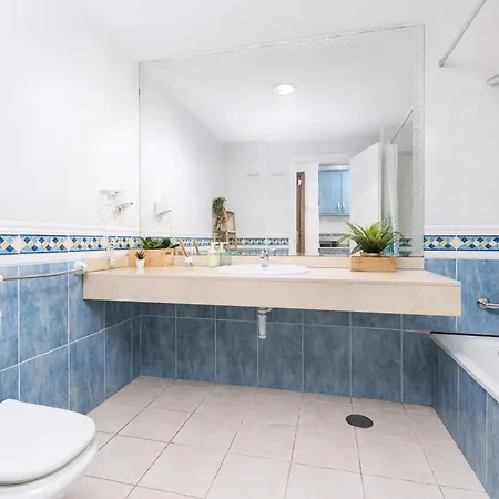 Home2book Tranquil Oasis Apt, Pool & Terrace *